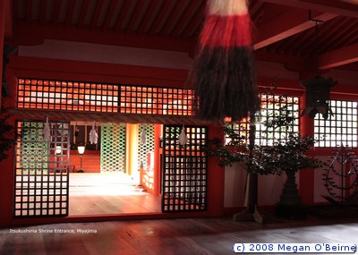 02,Itsukushima Shrine Entrance Miyajima