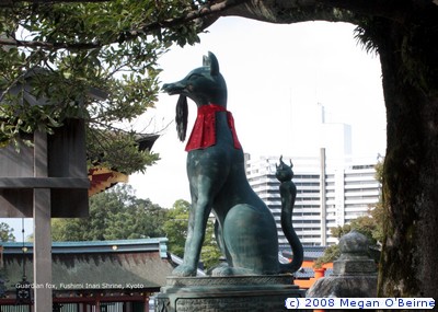 08,Guardian fox, Fushimi Inari Shrine, Kyoto