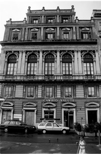 Joyce's apartment overlooking Piazza Ponterosso, Canal Grande